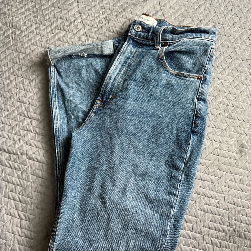Abercrombie & Fitch Slim Straight Ultra High Rise Jeans